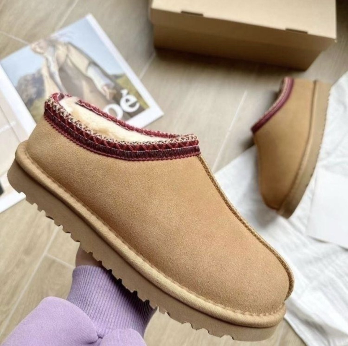 U99 slippers--with box--non platform