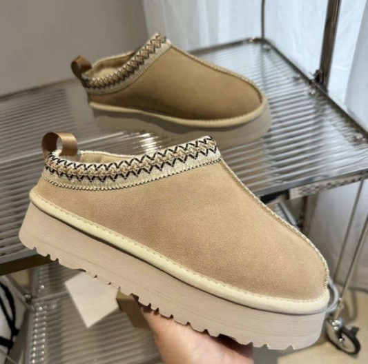 U99 slippers--with box--platform