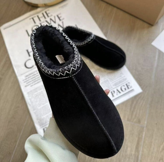 U99 slippers--with box--non platform